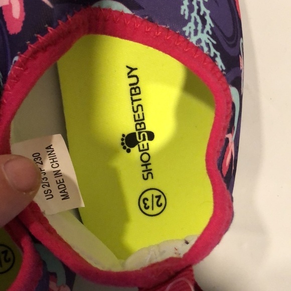 NWOT HIITAVE Mermaid Girls Water Beach Pool Shoes 2/3 - Picture 4 of 5